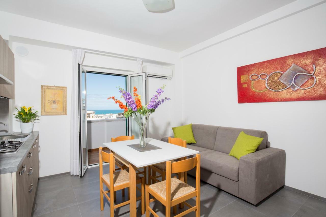 الشقق الفندقية فيستَفي  Svevo Sea House المظهر الخارجي الصورة