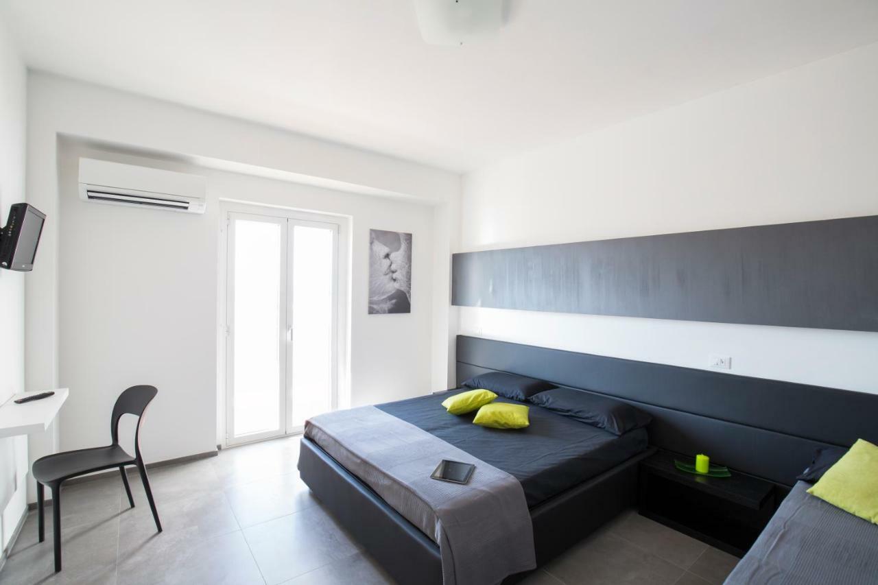 الشقق الفندقية فيستَفي  Svevo Sea House المظهر الخارجي الصورة
