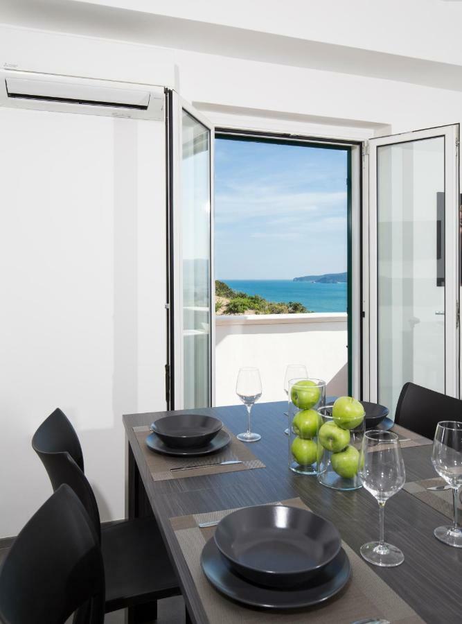 الشقق الفندقية فيستَفي  Svevo Sea House المظهر الخارجي الصورة
