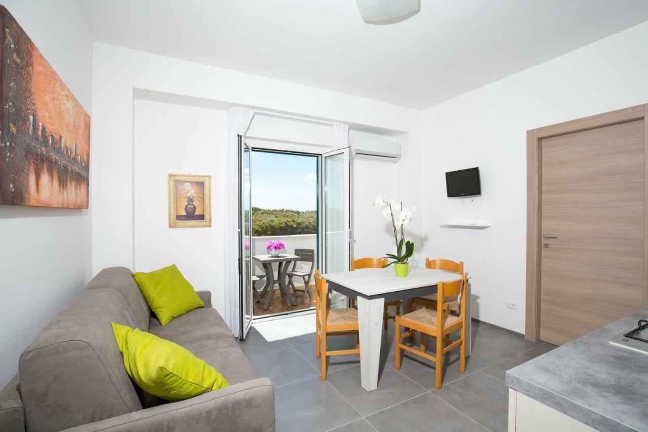 الشقق الفندقية فيستَفي  Svevo Sea House المظهر الخارجي الصورة